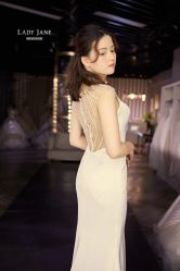 -Lady  Jane高端婚纱礼服馆