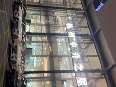 -杭州中升之星奔驰4S店(滨江店)