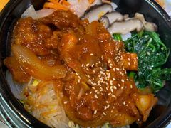 五花肉拌饭-唯成•韩国炭火烤肉 유성고기