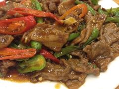 杭椒牛柳-东北农家小院(定西路店)