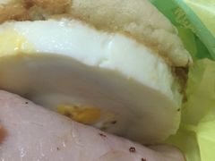 -麦当劳(烟台海港路店)