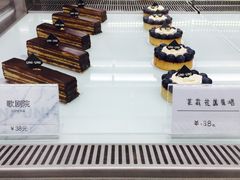 -UNI UNI(环亚凯瑟琳店)