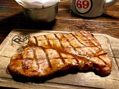 -Ribs & Burgers The Rocks