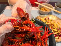 -肥肥虾庄·金牌油焖大虾(汉口城市广场店)