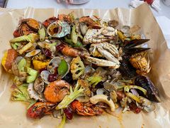 -老东镇啤酒屋海鲜加工·蒸汽海鲜·海鲜烧烤(台东店)