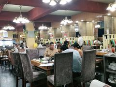 大堂-峰瑞藏地美食·石锅鸡·牦牛肉(大昭寺品牌店)