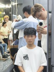 点击看大图 -藤野造型专业烫染接发