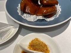 润烧脆皮乳鸽-粤界(望京金辉店)