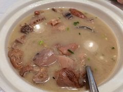 -霄汉牛三鲜湖北砂锅菜(万松园2店)