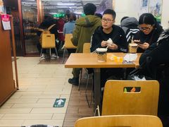 -全家便利店(莲花池东路店)