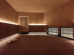 -涨巢·潮玩水疗局