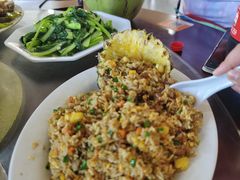 -岛中岛·海鲜大排档·万宁老字号(东澳店)