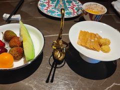 -海派悦庭·海胆烧麦·新融合菜(凯德广场店)