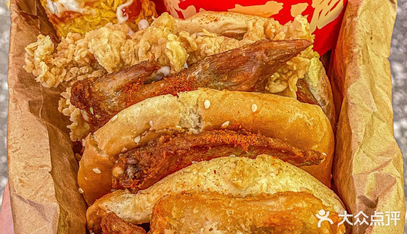 我大重庆也有了！！芝士汉堡吼吼吃🍔🍔