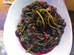 -黄泥岗·地道湖北菜(奥特莱斯店)