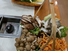 -藏味八珍特色火锅