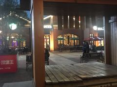 -TIMES CITY OUTLETS 时代·城市·奥特莱斯(上海国际时尚中心店)