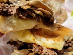 蘑菇牛肉汉堡-FATBURGER 特富客汉堡(外交公寓店)