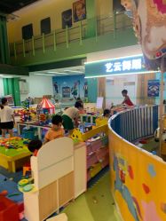 -玩塾品格乐园(宇宙太空龙旗店)