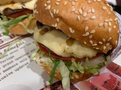 -The Habit Burger Grill 哈比特汉堡(世博店)