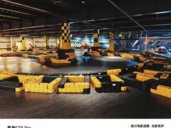 -极限PLAY运动娱乐新世界·团建派对潮玩休闲馆·室内蹦极高空游乐园