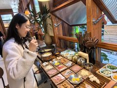 -银米·云南传统过桥米线(双廊黑金冠店)