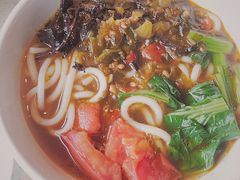油鸡米线-半山腰·云南菜(侨福芳草地店)
