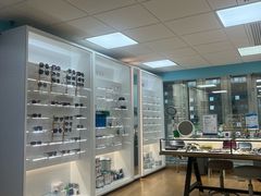 -优视觉视光中心•青少年近视防控(新世界中心写字楼店)