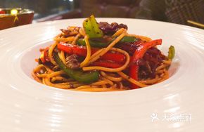 Royal Black Pepper Beef Spaghetti