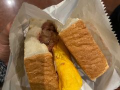 咸牛肉厚蛋多士-世记咖啡(氹仔外卖店)