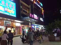 -百盛佳超市(百易广场店)