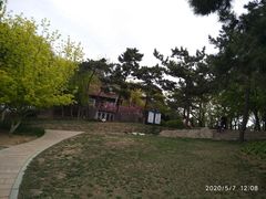 -燕窝岭