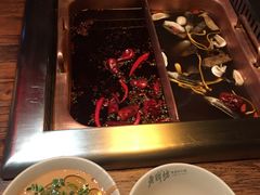 -老牌坊云南鱼豆花火锅(嵩山店)