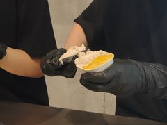 -喜茶(上海打浦桥日月光gelato lab+店)