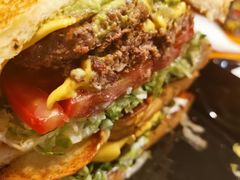 -The Habit Burger Grill 哈比特汉堡(复兴soho店)