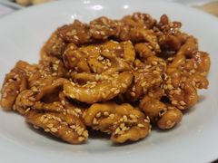 冰花脆皮琥珀核桃-北京厨房(SKP店)