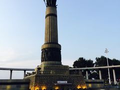 -人民防洪胜利纪念塔