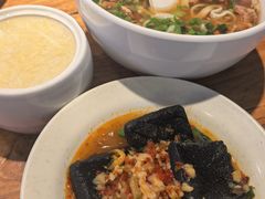 -湘人龙记老长沙米粉(鸟巢店)