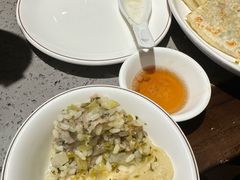 冷饭加肉麦饼-荣家小吃(紫阳街店)
