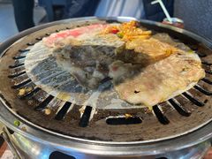 -悟能八戒烤肉自助(秦隆步行街店)