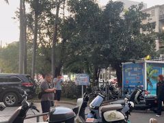 -海大南门夜市(海富街店)