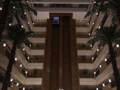 -西安唐隆国际酒店(大雁塔大唐不夜城店)