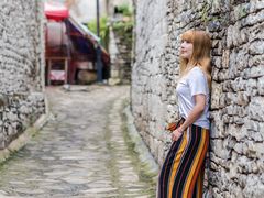 -高荡千年布依古寨旅游景区