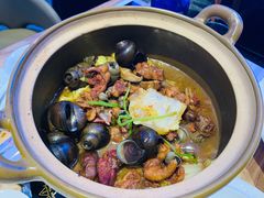招牌必点-田螺鸡煲-食爺炭炉鸡煲·烧烤