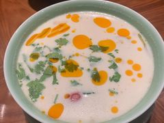 酸辣鸡肉椰汁汤-mango tree芒果树泰国餐厅(青岛万象城店)