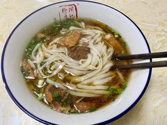 原汤肉丝手工米粉-周记粉店(县正街店)
