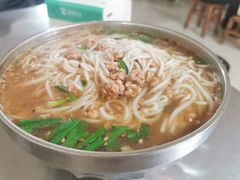 -正宗杨记普洱酸醋米线(总店)