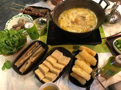 -鲜入围煮花胶鸡海鲜火锅