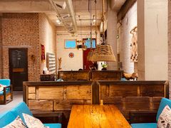 大堂-苹果树下艺术餐厅(宋庄店)