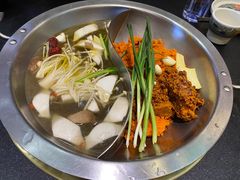 -沸炉重庆老火锅(军事博物馆店)